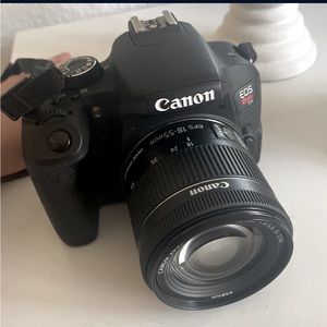 Canon T7i Rebel